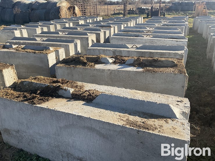 concrete-stackable-blocks-image-1