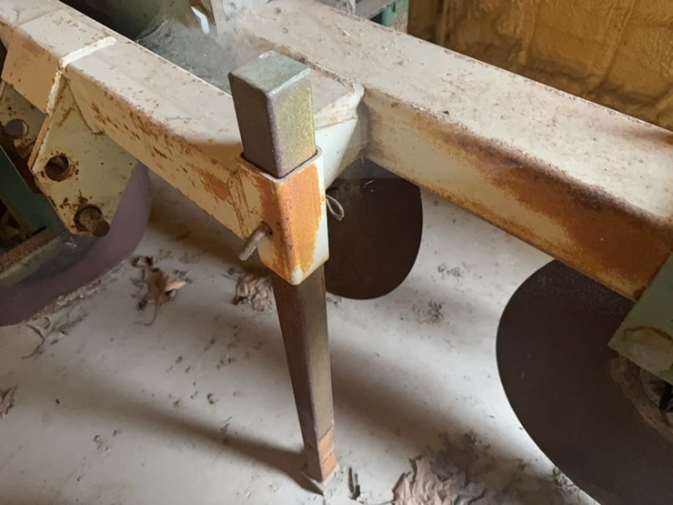 strickland-4-row-sweet-potato-inverting-plow-image-12