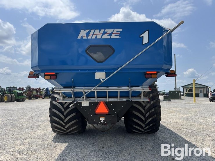 2014-kinze-1100-image-6