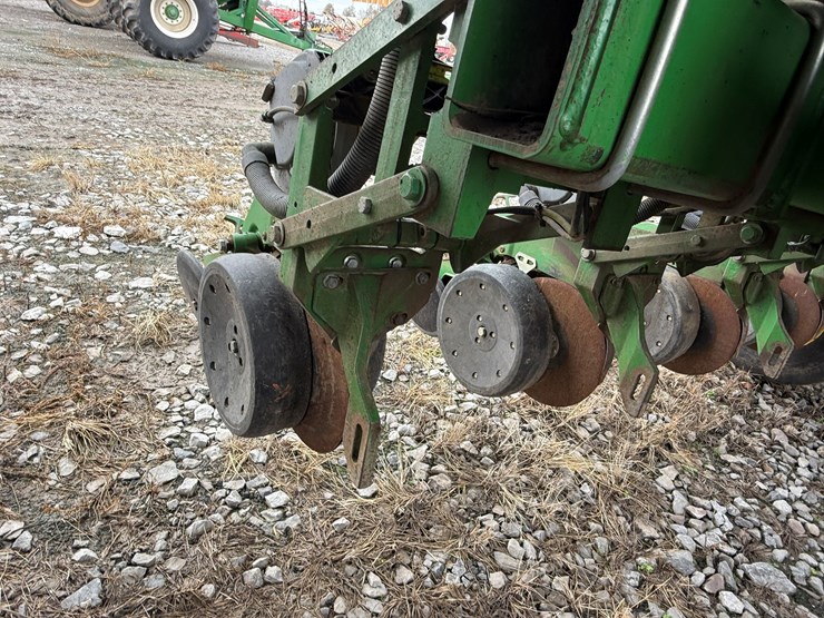 john-deere-1790-image-80
