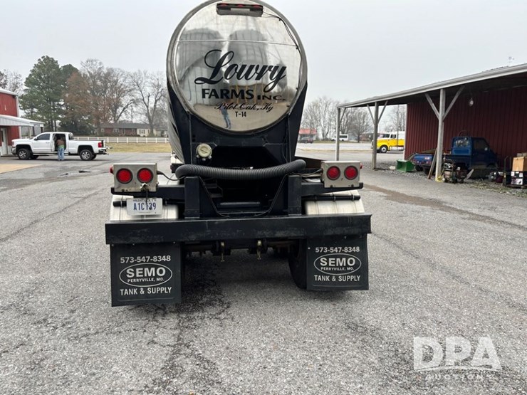 1982-trailmobile-trailer-image-9