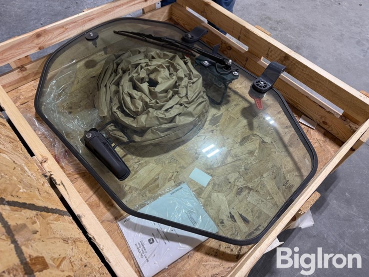 john-deere-333p-door-assembly-image-5