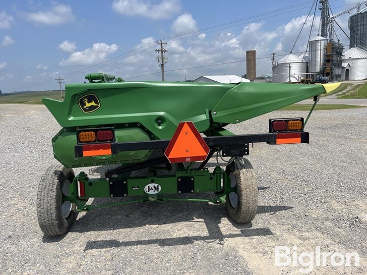 2024-john-deere-c12f-image-4