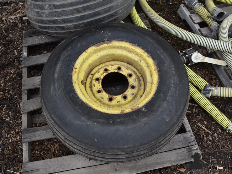 farm-implement-tires-image-2