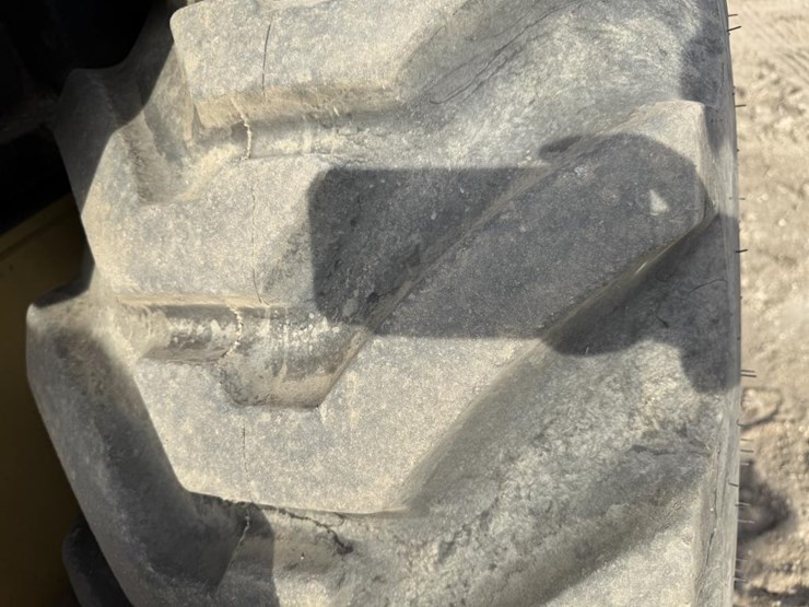 caterpillar-416b-image-63