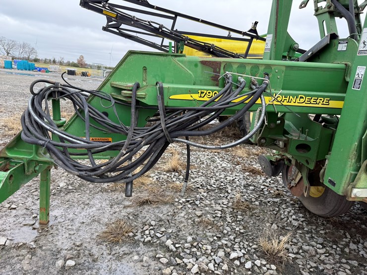 john-deere-1790-image-9
