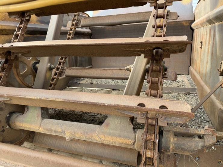 caterpillar-613b-image-16