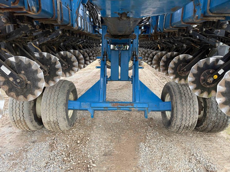kinze-3700-image-24