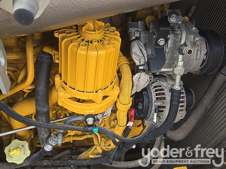 2019-deere-850l-wlt-image-94