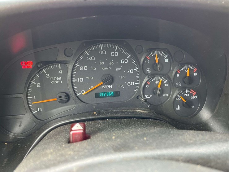 2005-gmc-c8-cable-placer-truck-image-87