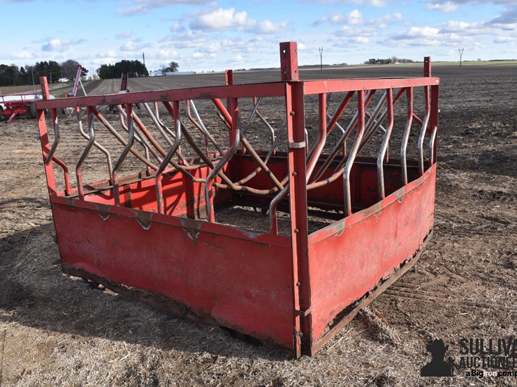 square-feeder-image-3