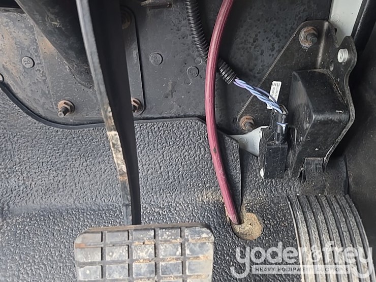 2015-international-4300-sba-image-121