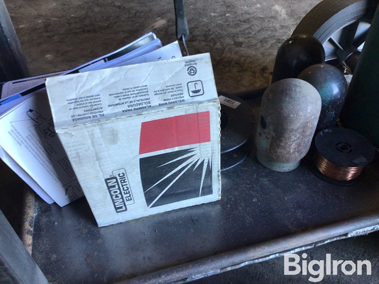 lincoln-180-weld-pak-welder-image-18