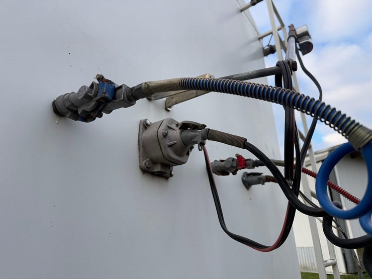 1996-agri-trader-32’-steel-hopper-bottom-trailer-image-11