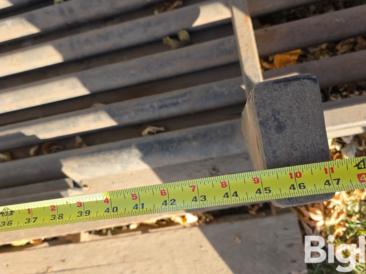 4wd-tractor-rock-box-image-13