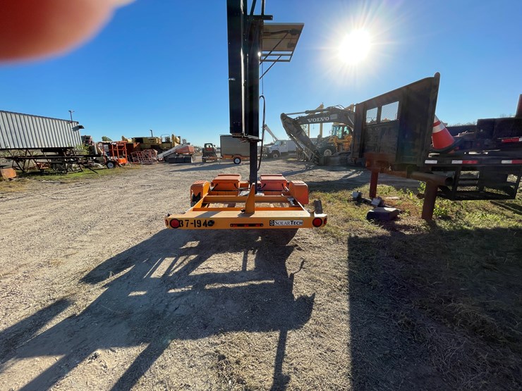#6303-•-2020-solar-tech-message-board-(trailer-#37194)-(no-title)-image-6