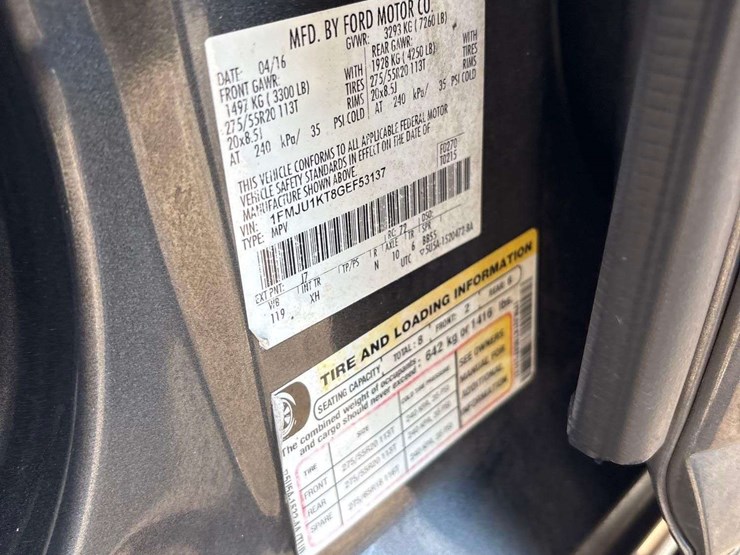 2016-ford-expedition-image-5