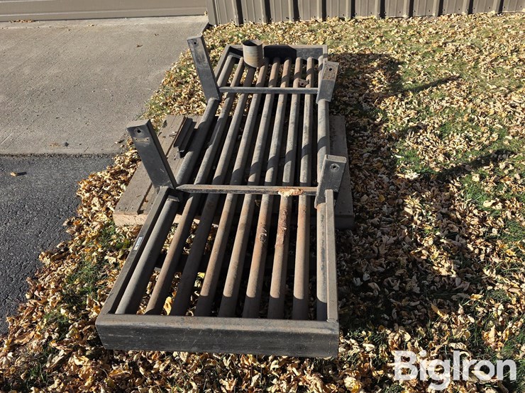 4wd-tractor-rock-box-image-8