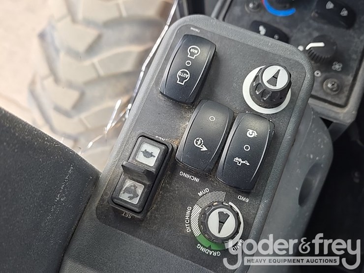 2017-deere-872g-image-148