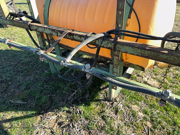 reddick-sprayer--with-controls-and-hydraulic--hypro-pump-located-at-107-jernigan-swamp-rd.-in-ahoskie,-north-carolina-image-19