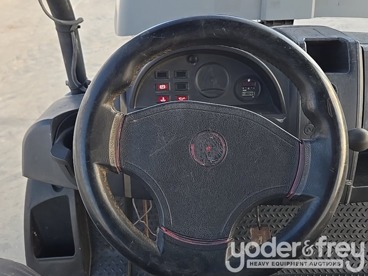 2020-club-car-carryall-1700-image-66