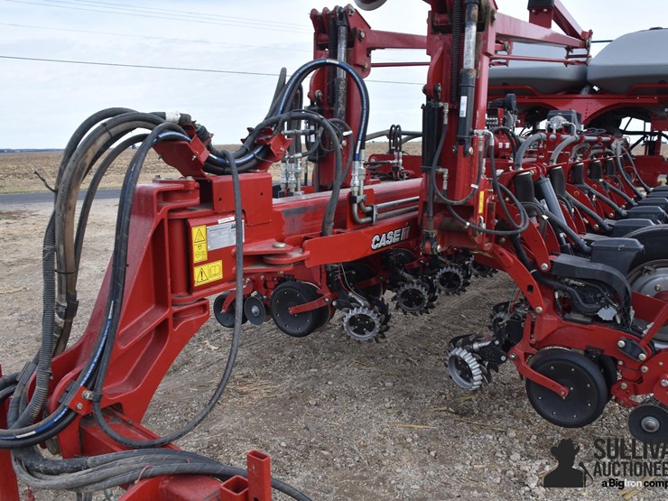 2018-case-ih-2150-image-10