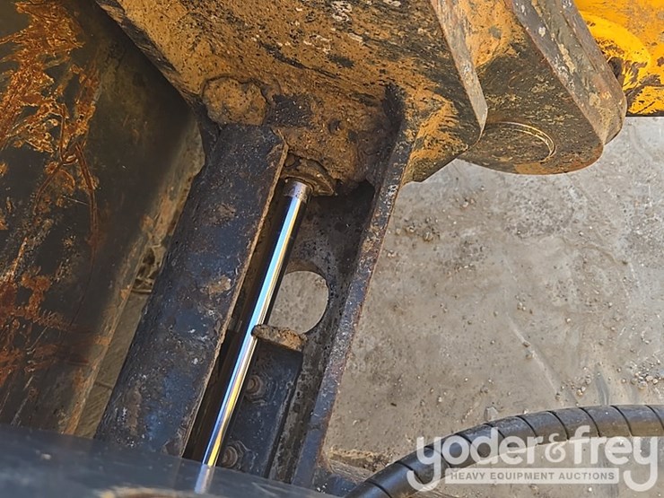 2018-komatsu-wa200-8-image-46