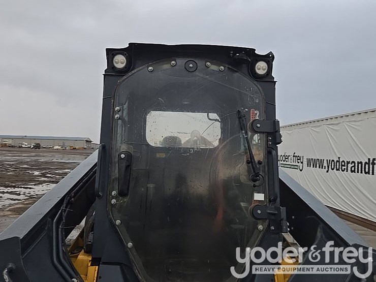 2020-deere-333g-image-59