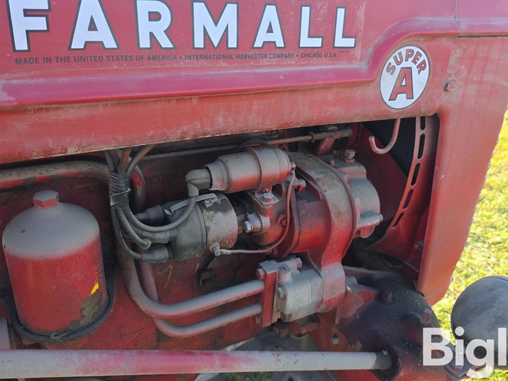 1953-farmall-super-a-2wd-tractor-image-13