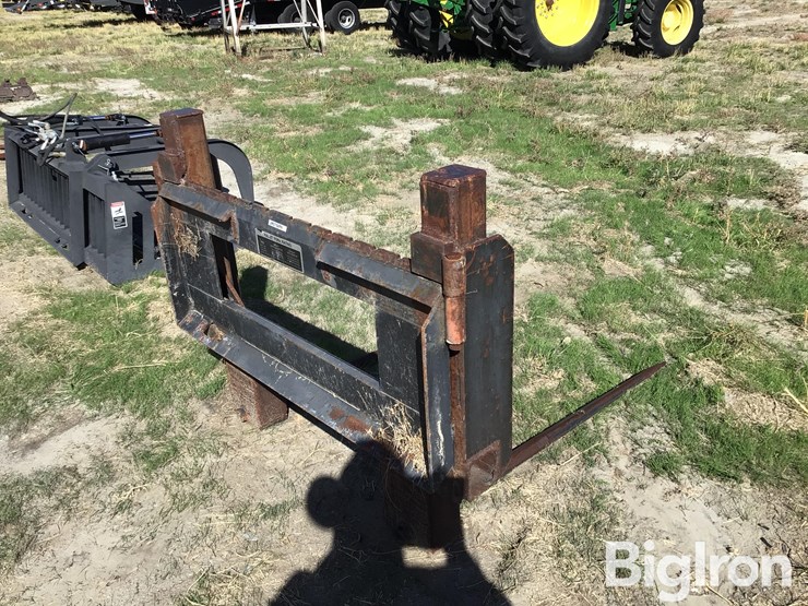 homemade-quick-attach-bale-spear-image-5