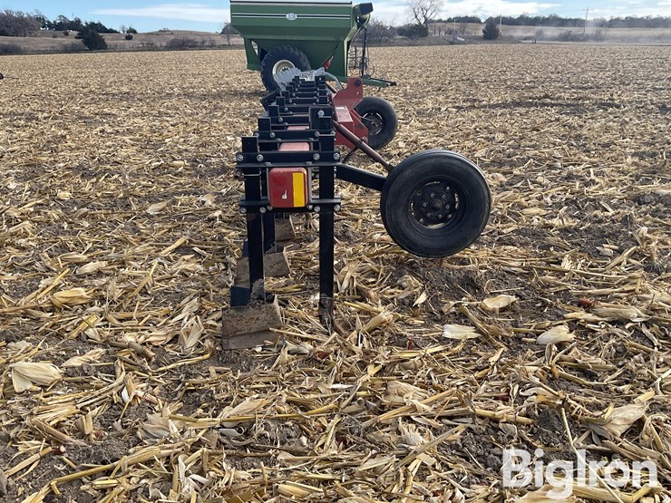 8r30-cultivator/hiller-image-4