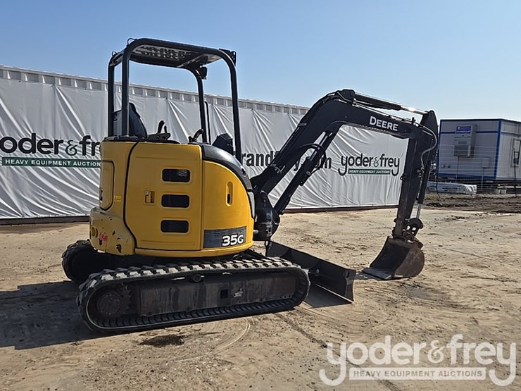 2020-deere-35g-image-5