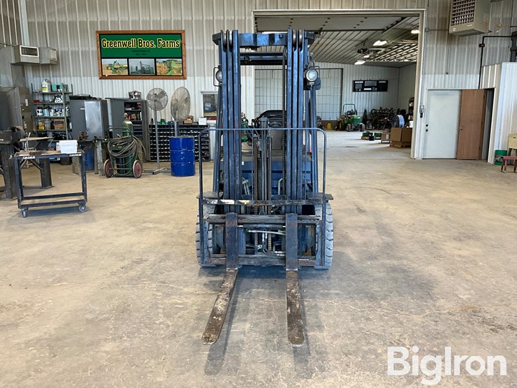 toyota-sfdu25-forklift-image-2