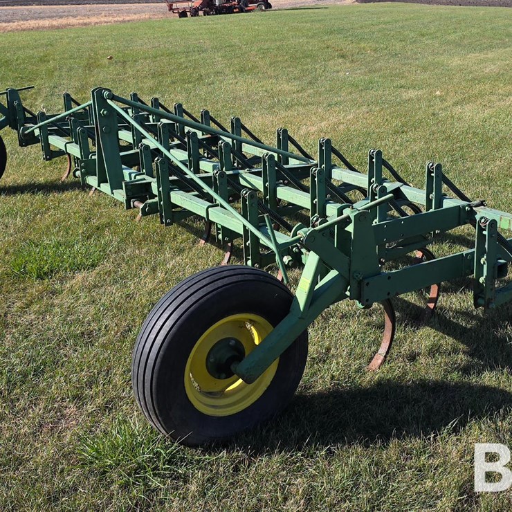 John Deere ECO11 Field Cultivator