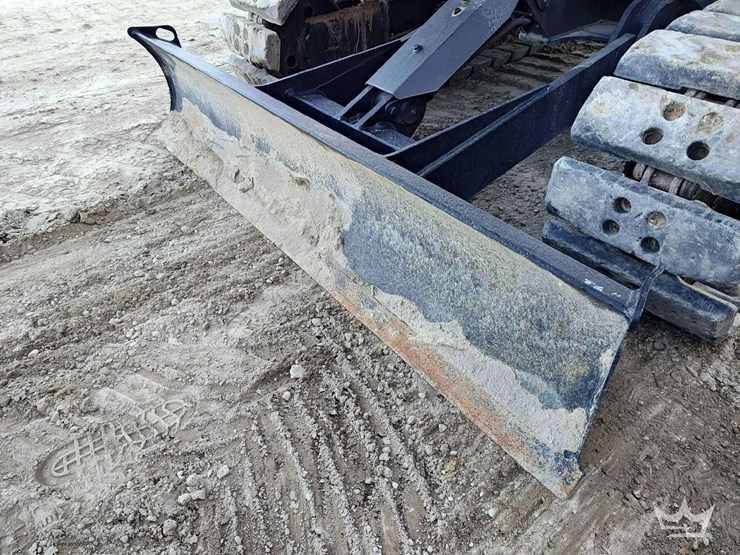 2019-deere-85g-image-27