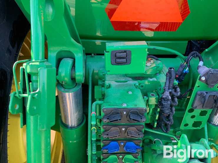 2009-john-deere-8295r-image-12