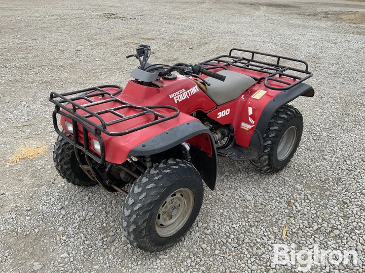 1992-honda-300-4x4-atv-image-1