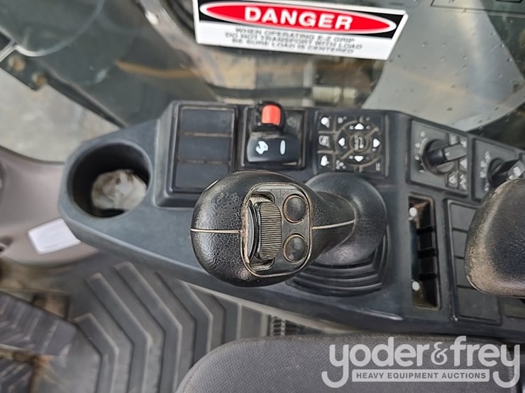 2019-volvo-ec200el-image-136