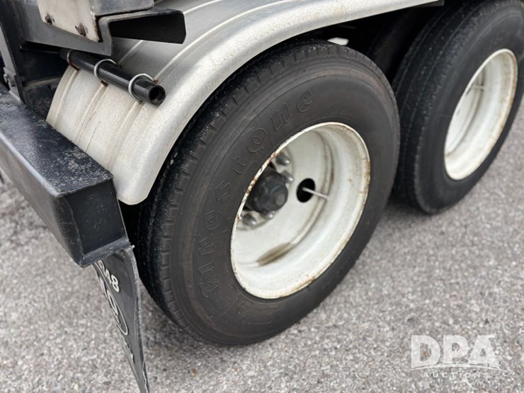 1982-trailmobile-trailer-image-53