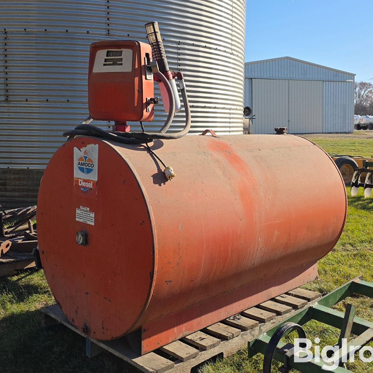 500-Gal Fuel Tank & Pump