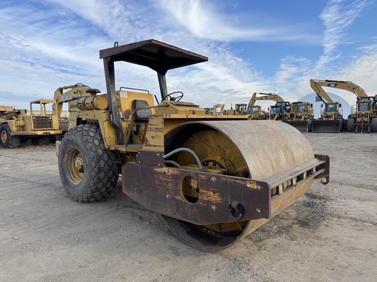 1982-caterpillar-3208-image-7