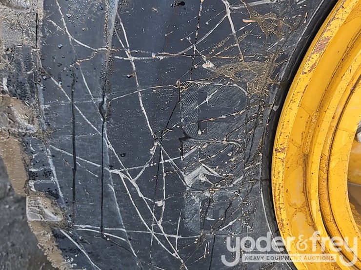 2016-caterpillar-950m-image-27