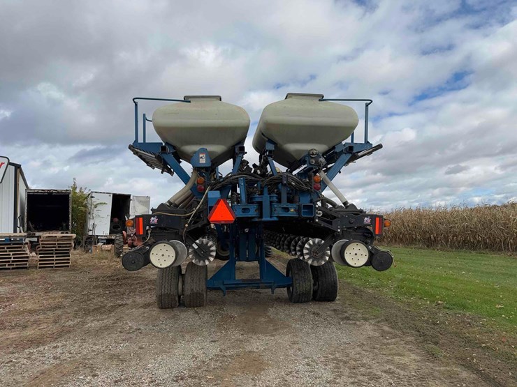 kinze-3700-image-7