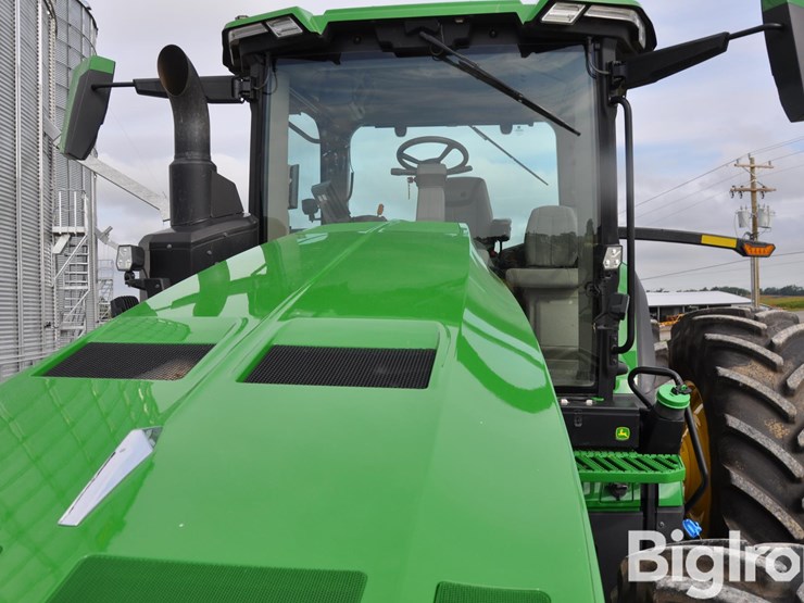 2024-john-deere-8r-370-image-15