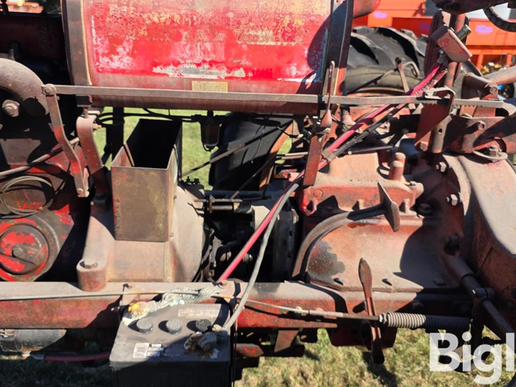 1938-farmall-f-20-2wd-tractor-image-20
