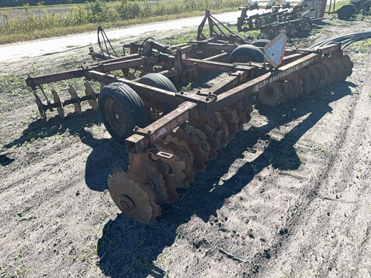 massey-ferguson-620-image-5