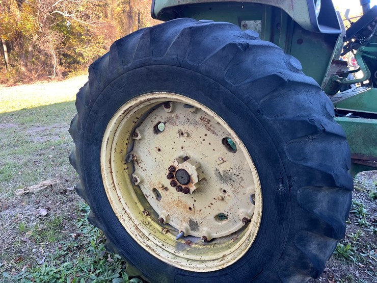 john-deere-4230-image-3