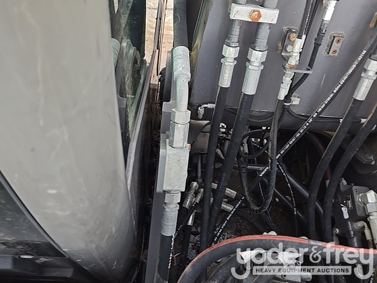 2019-volvo-ec200el-image-65