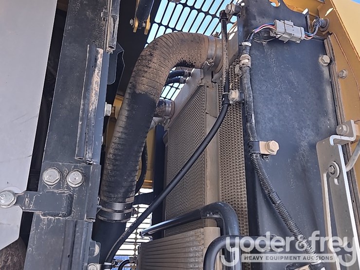 2018-komatsu-wa200-8-image-96