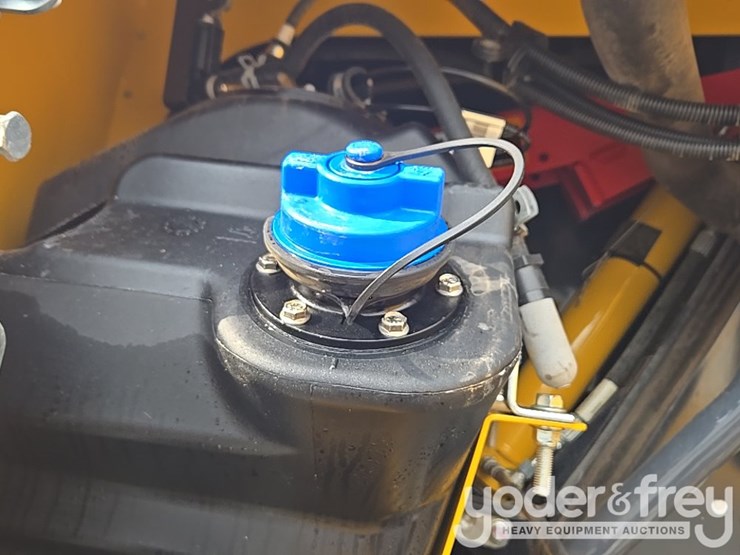 2019-deere-850l-wlt-image-63